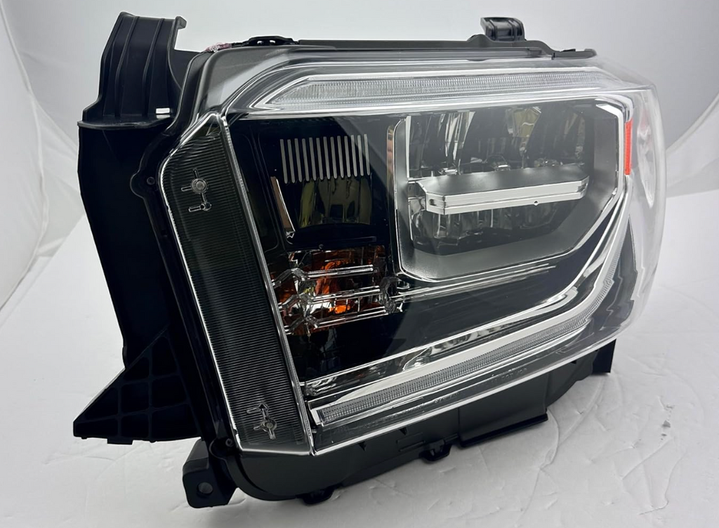 2011-2013 Toyota Highlander head light passenger side RH