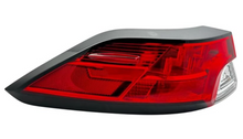 Charger l&#39;image dans la galerie, 2022, 2022-2023 Toyota Corolla, 2023, 81560-0A160, corolla cross, driver side, tail light, TO2804163, TOYOTA